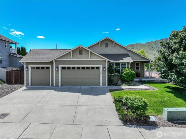 Property photo for 1000 Sunset Lane, Chelan