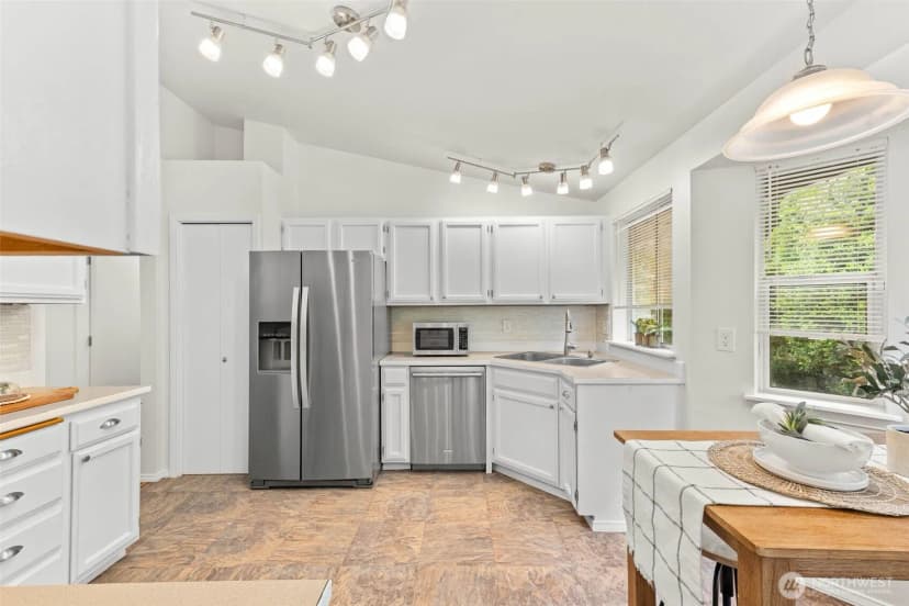 Property photo for 811 Union Avenue Steilacoom, Steilacoom photo 11