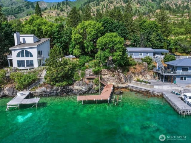 Property photo for 15137 S Lakeshore Road, Chelan