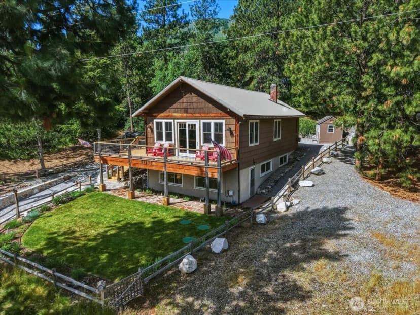 Property photo for 15137 S Lakeshore Road, Chelan photo 10