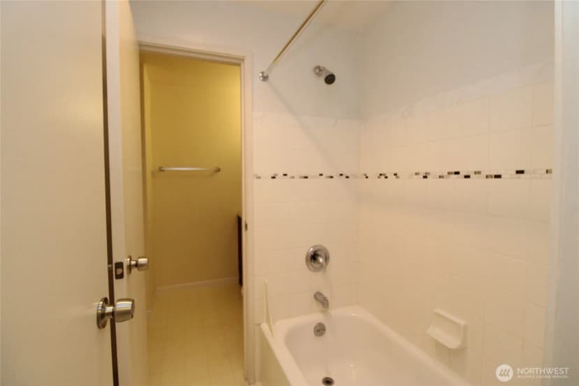 Property photo for 4501 Grandview Drive W #t304, Tacoma photo 14