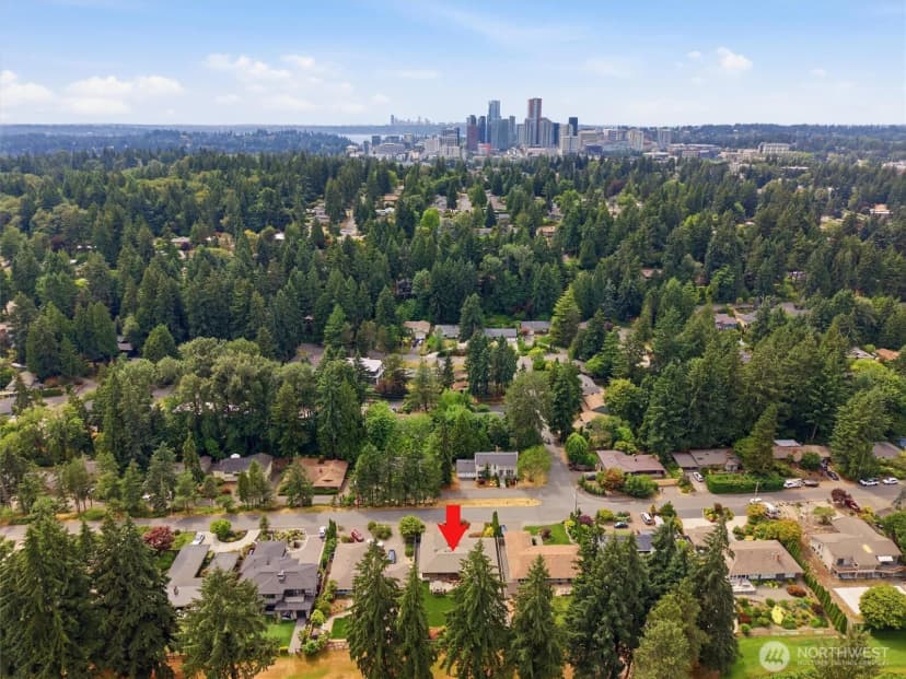 Property photo for 216 131st Avenue Ne, Bellevue photo 39