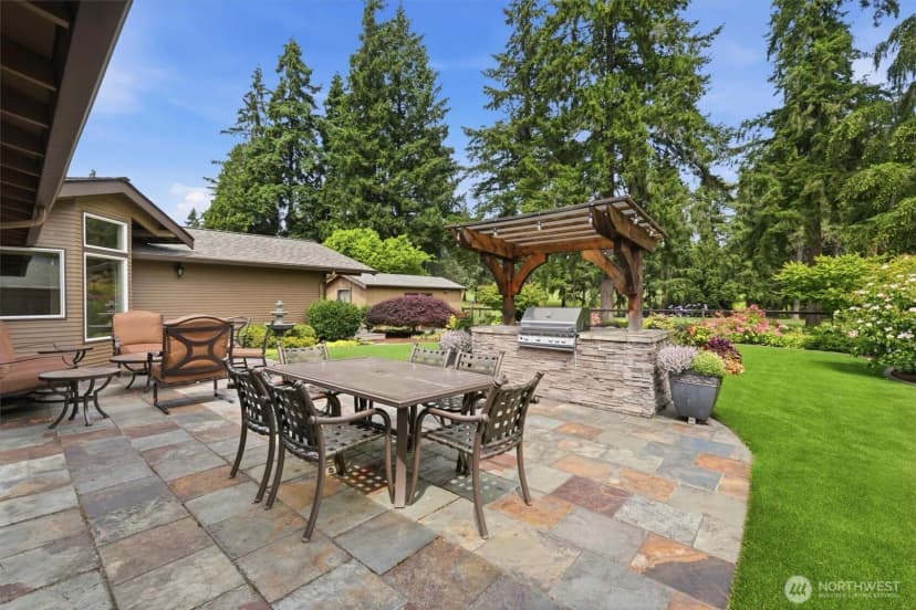 Property photo for 216 131st Avenue Ne, Bellevue photo 26