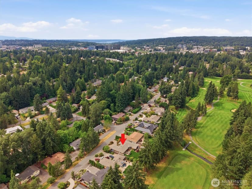Property photo for 216 131st Avenue Ne, Bellevue photo 38