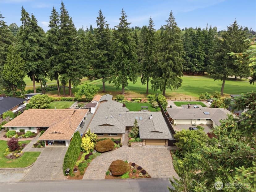 Property photo for 216 131st Avenue Ne, Bellevue photo 37