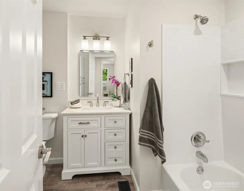 Property photo for 6045 129th Avenue Se, Bellevue photo 23