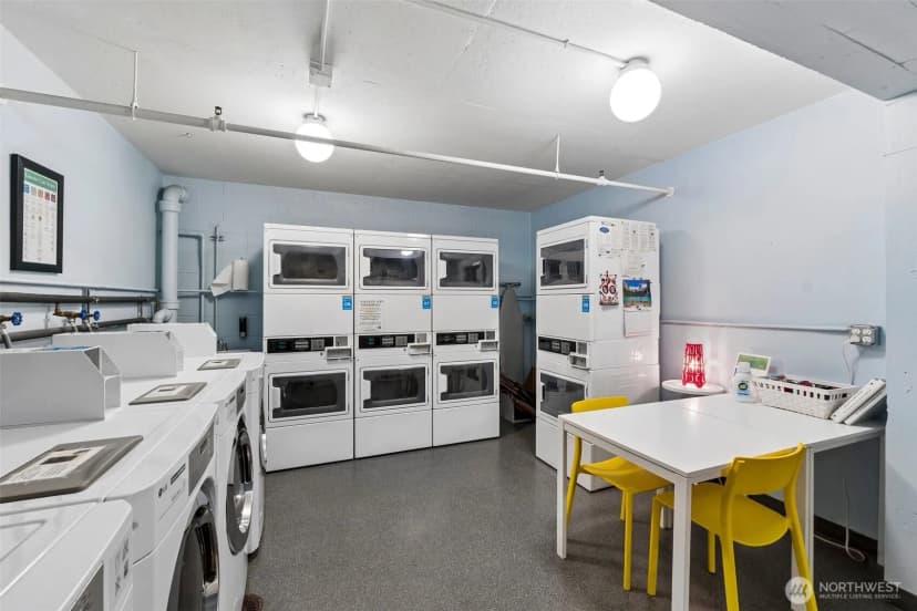 Property photo for 1200 Boylston Avenue #402, Seattle photo 18