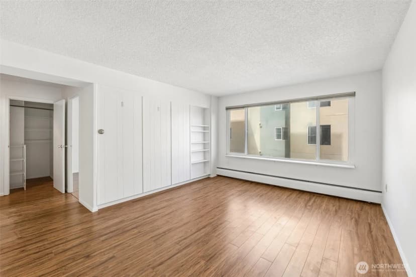 Property photo for 1200 Boylston Avenue #402, Seattle photo 2