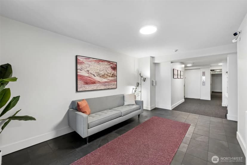 Property photo for 1200 Boylston Avenue #402, Seattle photo 16