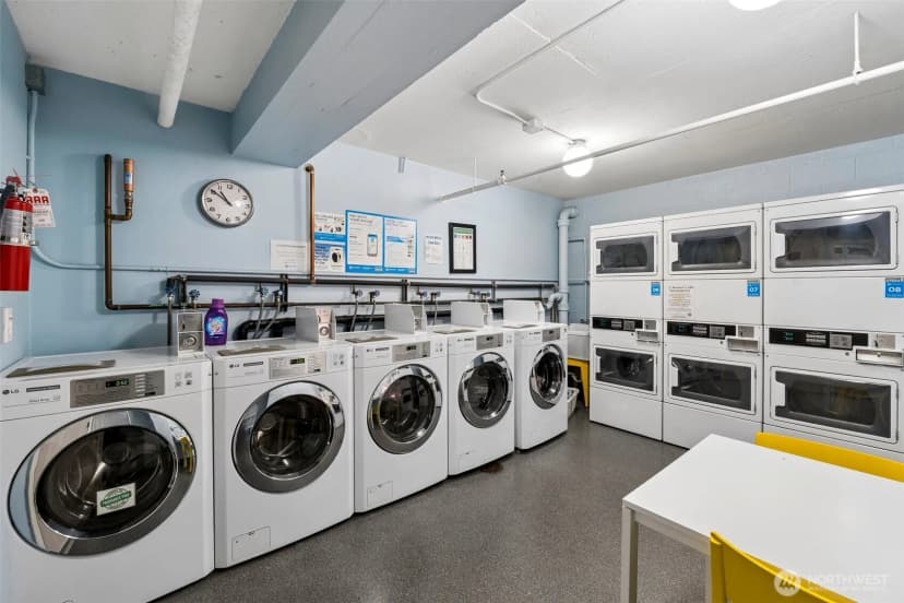 Property photo for 1200 Boylston Avenue #402, Seattle photo 17