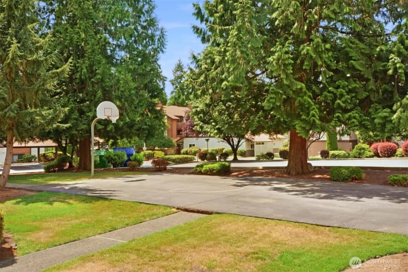 Property photo for 12703 Ne 129th Court #h302, Kirkland photo 25