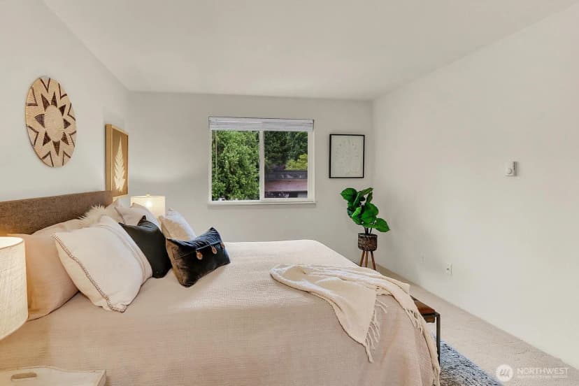 Property photo for 12703 Ne 129th Court #h302, Kirkland photo 13