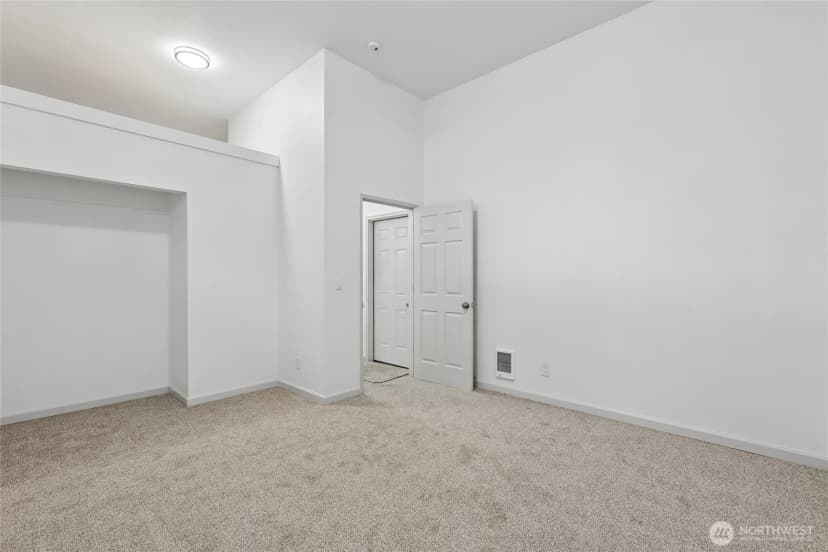 Property photo for 12416 Se 211th Place, Kent photo 29