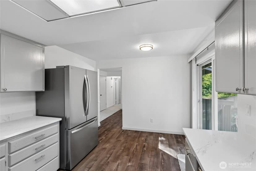 Property photo for 12416 Se 211th Place, Kent photo 11