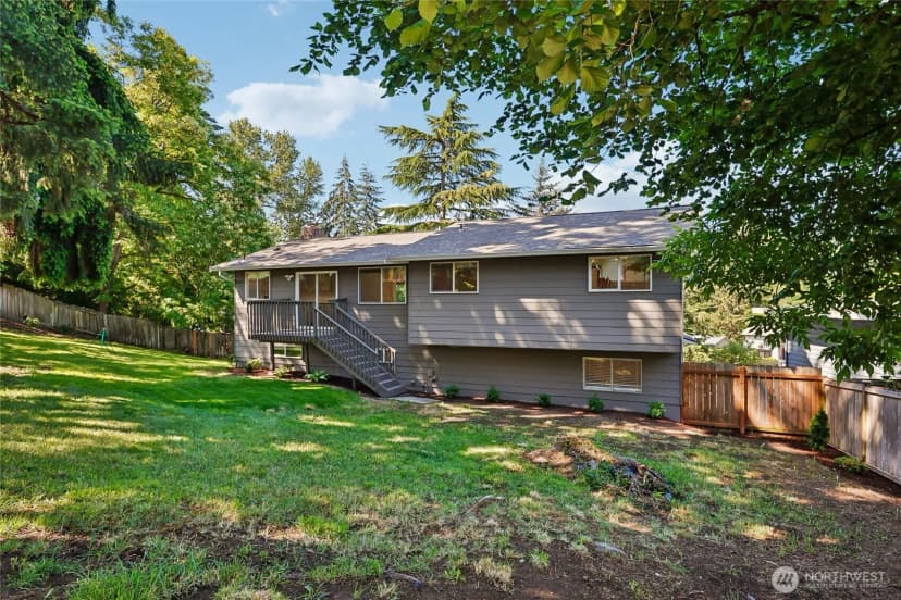 Property photo for 12416 Se 211th Place, Kent photo 34
