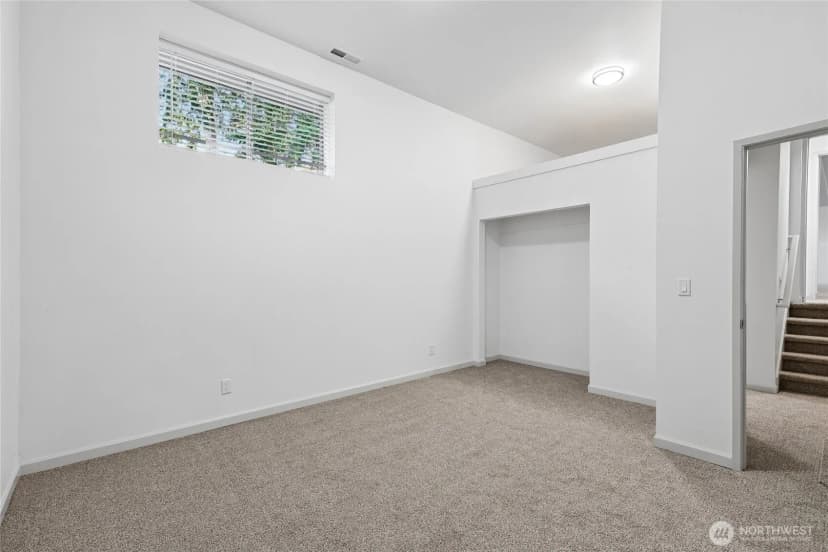 Property photo for 12416 Se 211th Place, Kent photo 28