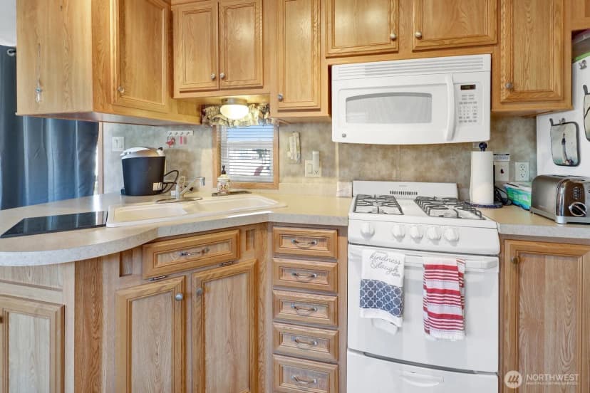 Property photo for 7704 Birch Bay Drive #18-01, Blaine photo 12