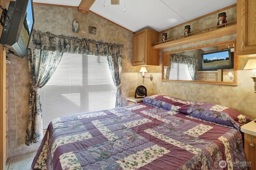 Property photo for 7704 Birch Bay Drive #18-01, Blaine photo 16