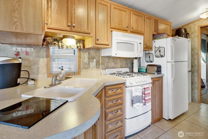 Property photo for 7704 Birch Bay Drive #18-01, Blaine photo 10