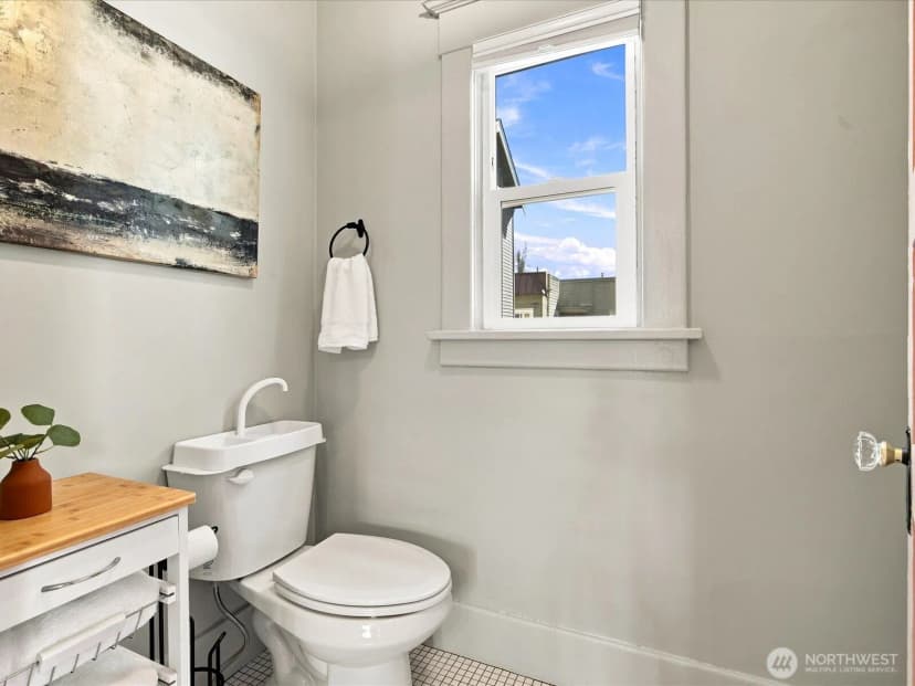 Property photo for 2811 Sw Dakota Street, Seattle photo 14