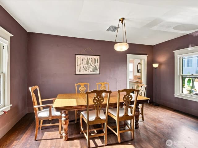 Property photo for 2811 Sw Dakota Street, Seattle photo 3