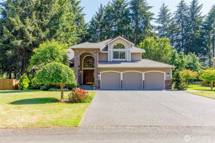 Property photo for 9634 Regency Loop Se, Olympia