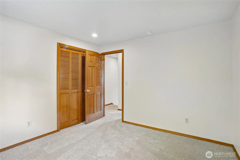 Property photo for 32745 47th Avenue Sw, Federal Way photo 26