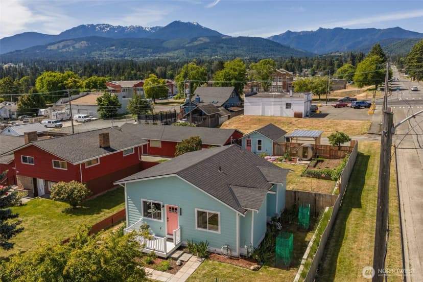 Property photo for 940 W 7th Street, Port Angeles photo 38