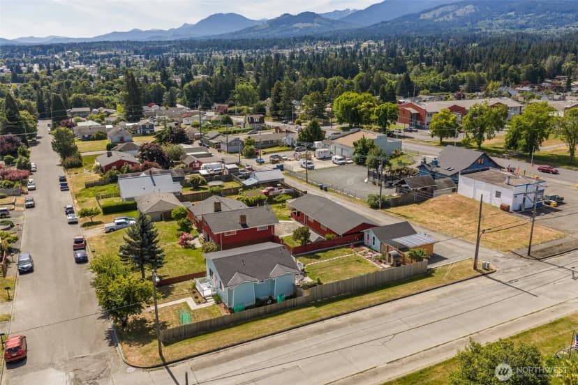 Property photo for 940 W 7th Street, Port Angeles photo 6