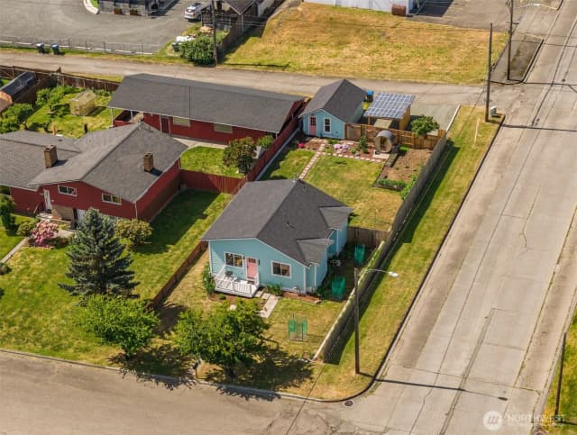 Property photo for 940 W 7th Street, Port Angeles photo 5