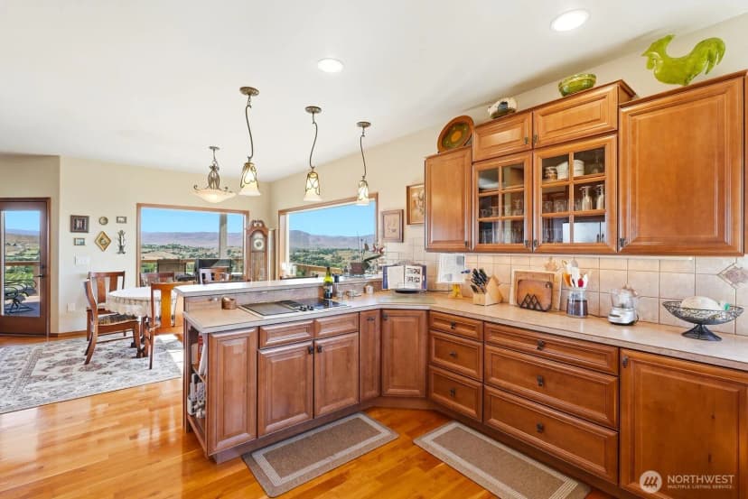 Property photo for 332 Marisa Hill Drive, Selah photo 11