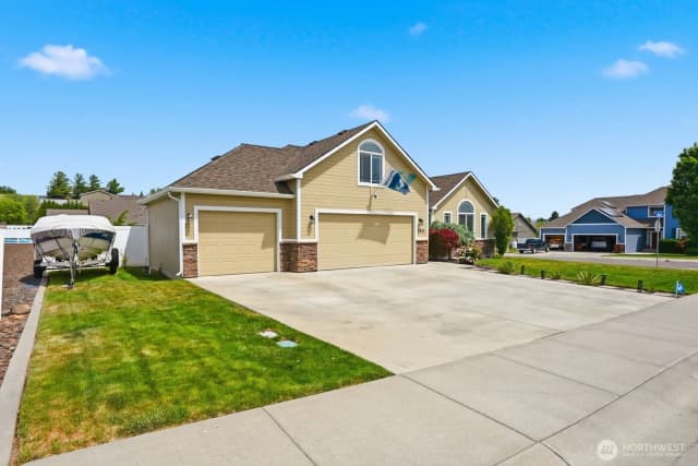 Property photo for 7601 W Washington Avenue, Yakima photo 2