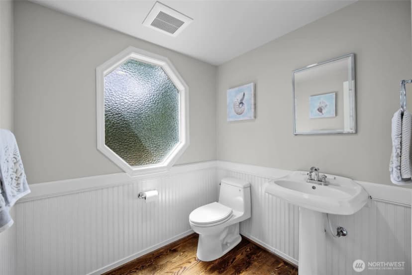 Property photo for 22201 Ne 28th Place, Sammamish photo 17