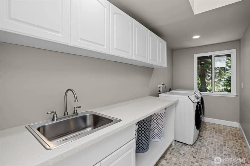 Property photo for 22201 Ne 28th Place, Sammamish photo 32