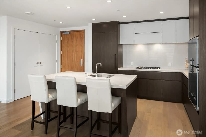 Property photo for 188 Bellevue Way Ne #1502, Bellevue photo 6