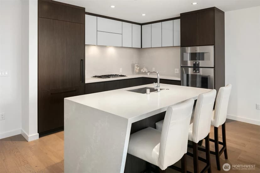 Property photo for 188 Bellevue Way Ne #1502, Bellevue photo 5