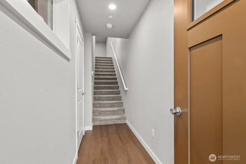 Property photo for 16823 Alder Way #l3, Lynnwood photo 6