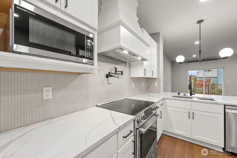 Property photo for 16823 Alder Way #l3, Lynnwood photo 16