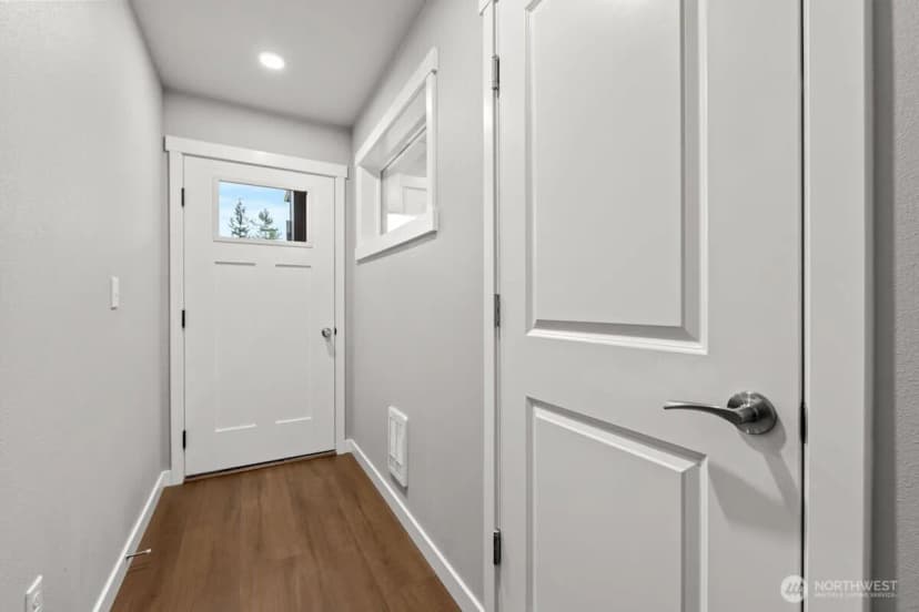 Property photo for 16823 Alder Way #l3, Lynnwood photo 7