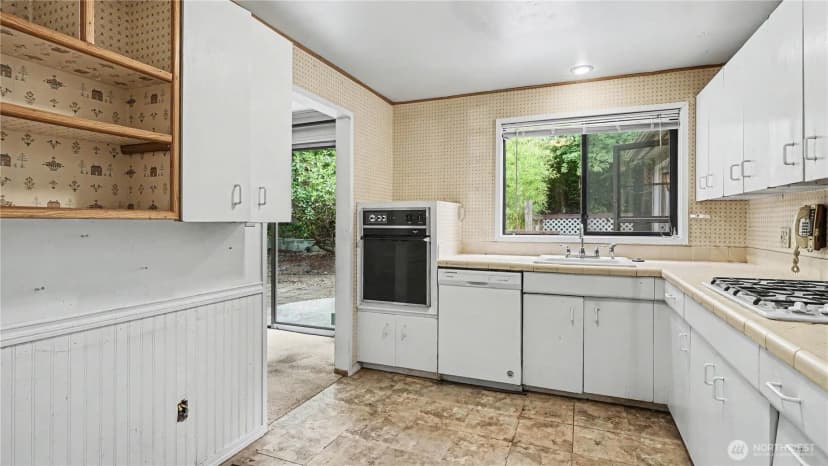 Property photo for 3437 77th Avenue Se, Mercer Island photo 12