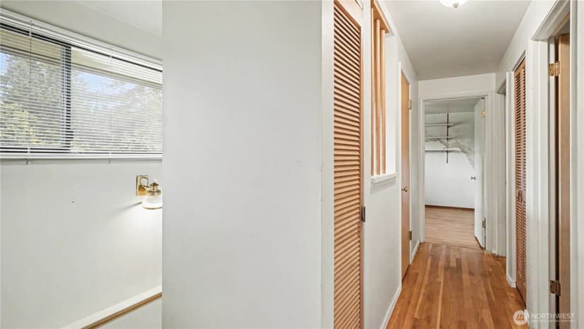 Property photo for 3437 77th Avenue Se, Mercer Island photo 16