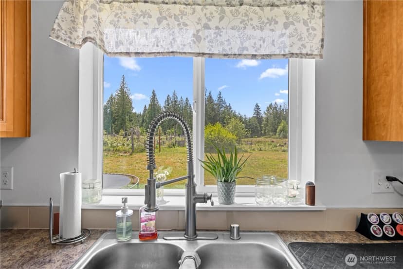 Property photo for 15635 Ursula Lane Se, Yelm photo 11
