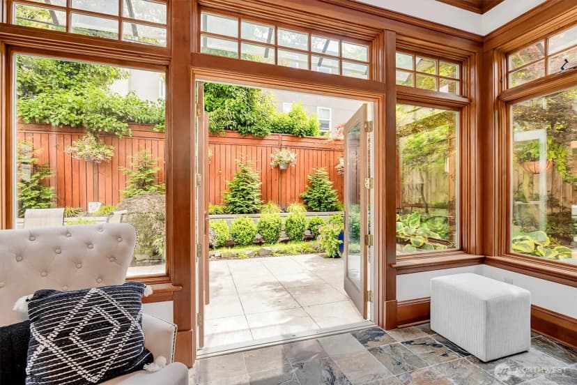 Property photo for 612 11th Avenue E, Seattle photo 11