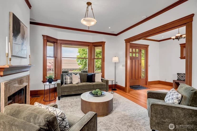 Property photo for 612 11th Avenue E, Seattle photo 6