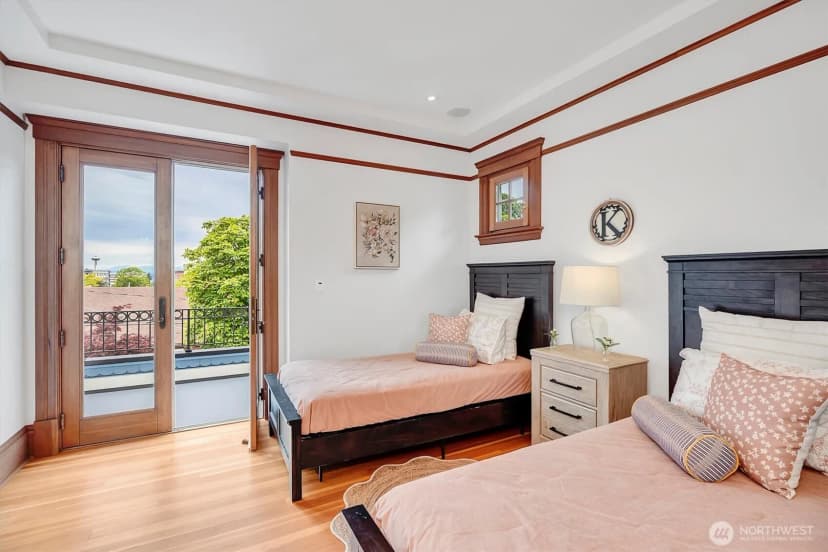 Property photo for 612 11th Avenue E, Seattle photo 27