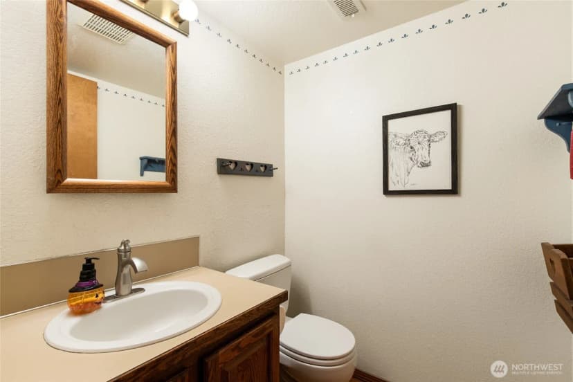Property photo for 21136 Ne 16th Street, Sammamish photo 11