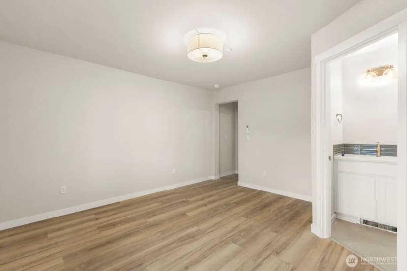 Property photo for 16823 Alder Way #l4, Lynnwood photo 31