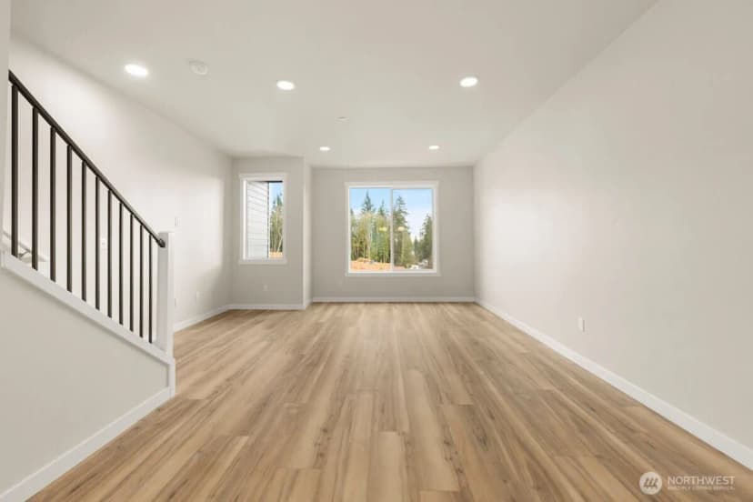 Property photo for 16823 Alder Way #l4, Lynnwood photo 14