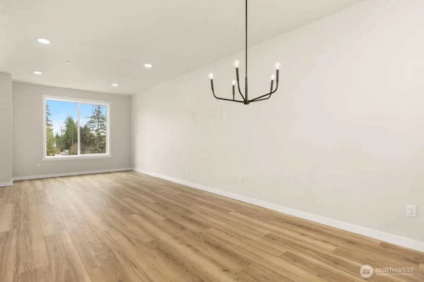 Property photo for 16823 Alder Way #l4, Lynnwood photo 13