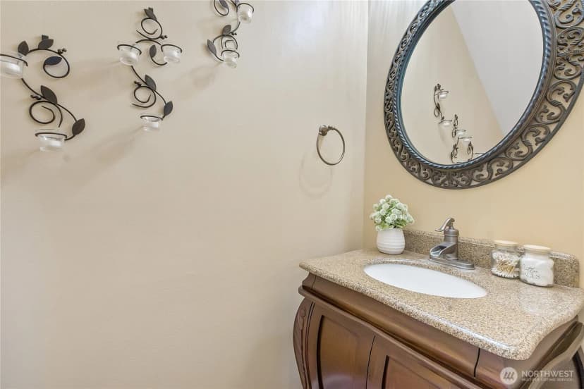 Property photo for 5405 Braywood Lane Se, Olympia photo 16
